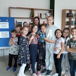 Czytanie w bibliotece (10).jpg