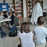 Czytanie w bibliotece (8).jpg