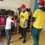 Dzielimy się dobrem....jpg