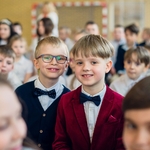 Dzieci uśmiechają się.jpg