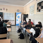 Uczniowie podczas warsztatów.JPG