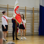 Święto Niepodległości przekazanie sztandaru.jpg